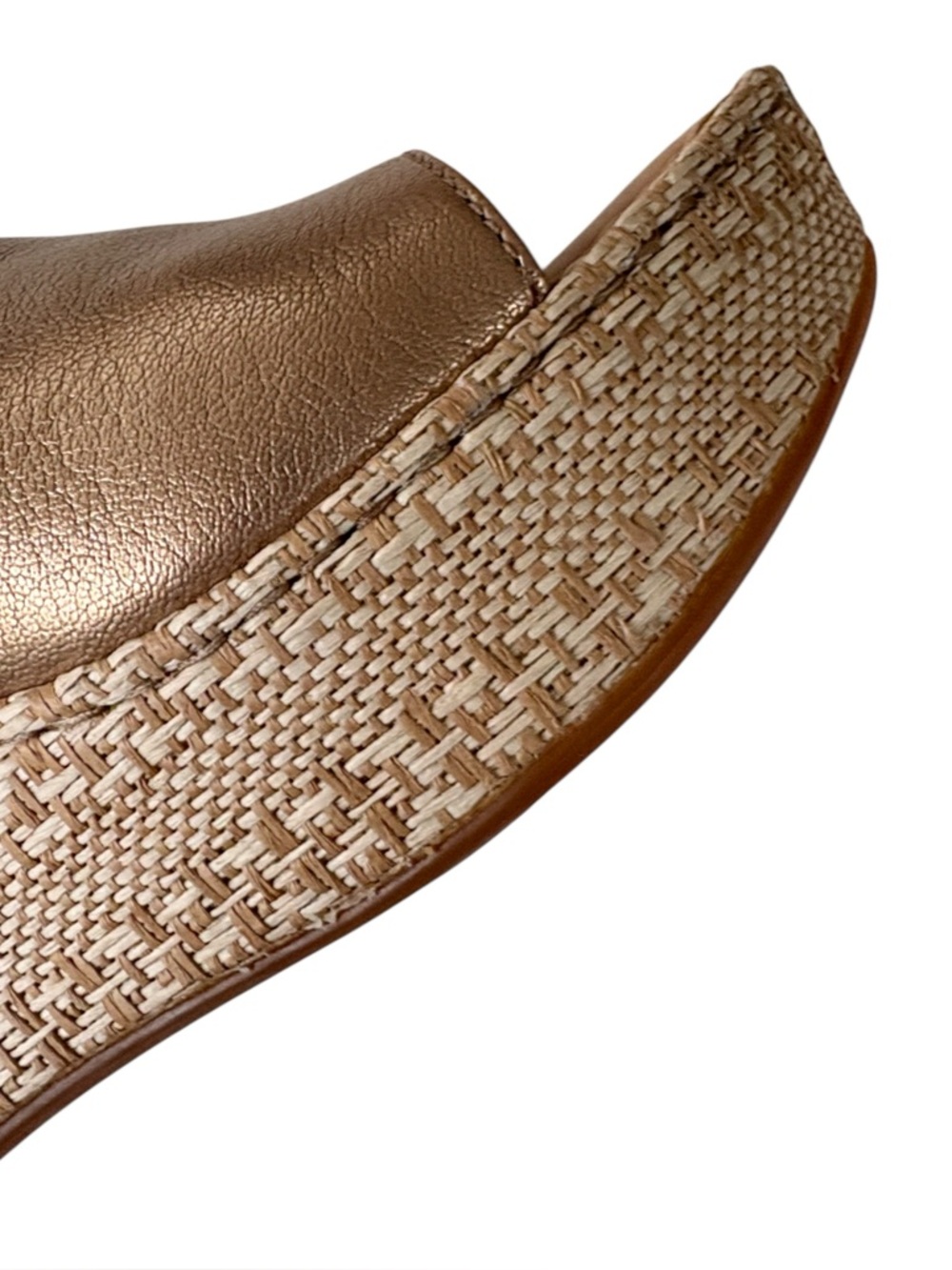 EUC Born Leather Wedge Sandals Gold Size 7 - Picture 5 of 8